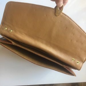 Bags - Vintage 70s tan ostrich clutch Bags - Vintage 70s tan ostrich clutch